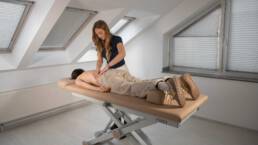 Physiotherapie Meerbusch Düsseldorf Müller Jansen Krankengymnastik Massage Wärmetherapie Kältetherapie Kieferbehandlung Atemtherapie KG-ZNS Bobath PNF Lymphdrainage Elektrotherapie Ultraschalltherapie Beratung Prävention Schmerzlinderung Muskelaufbau Gerätetraining Stabilisation Beweglichkeit Bewegungsübungen